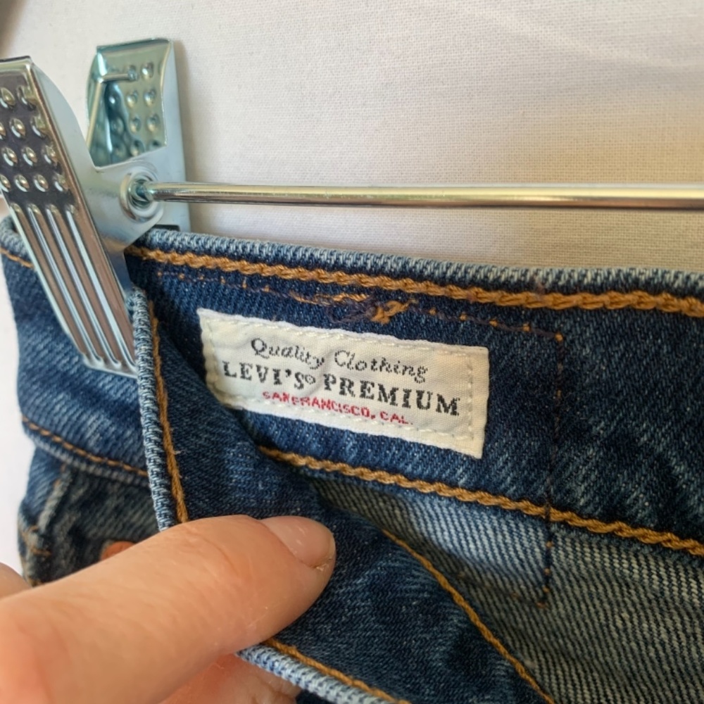 LEVIS WEDGIE STRAIGHT FIT WOMEN'S JEANS - Picture 3 of 6